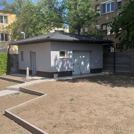 Karpatia Vendeghaz 1201 Budapeste Exterior foto