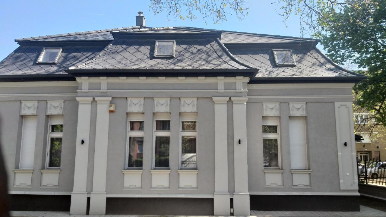 Karpatia Vendeghaz 1201 Budapeste Exterior foto